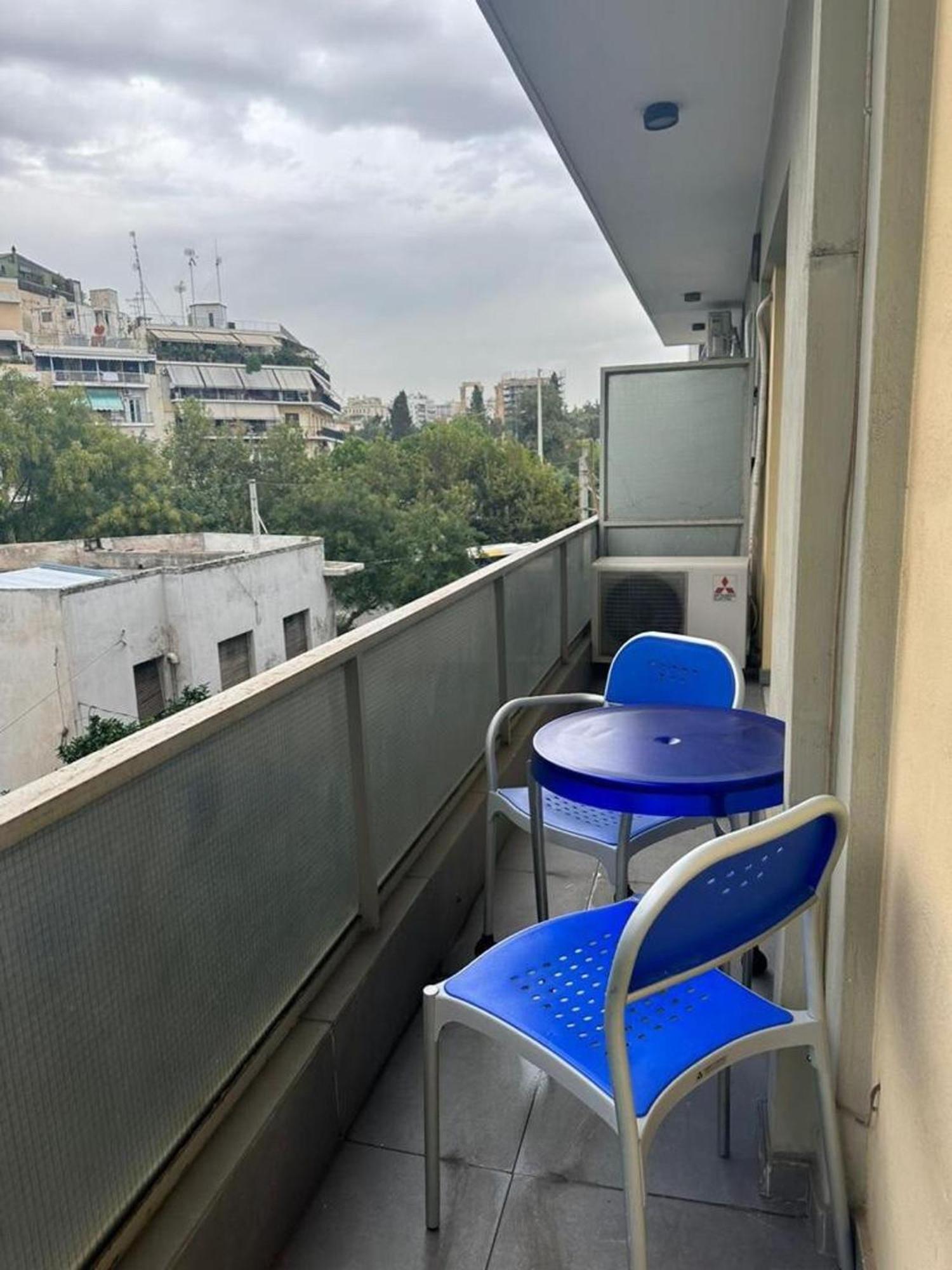 Spacious Stylish Flat At Acropolis Area! Atene Esterno foto