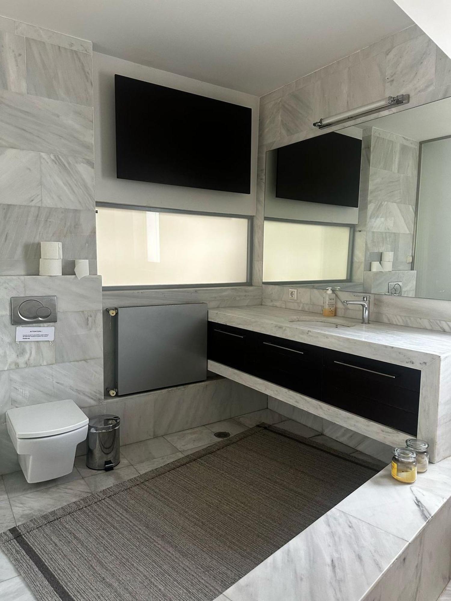 Spacious Stylish Flat At Acropolis Area! Atene Esterno foto