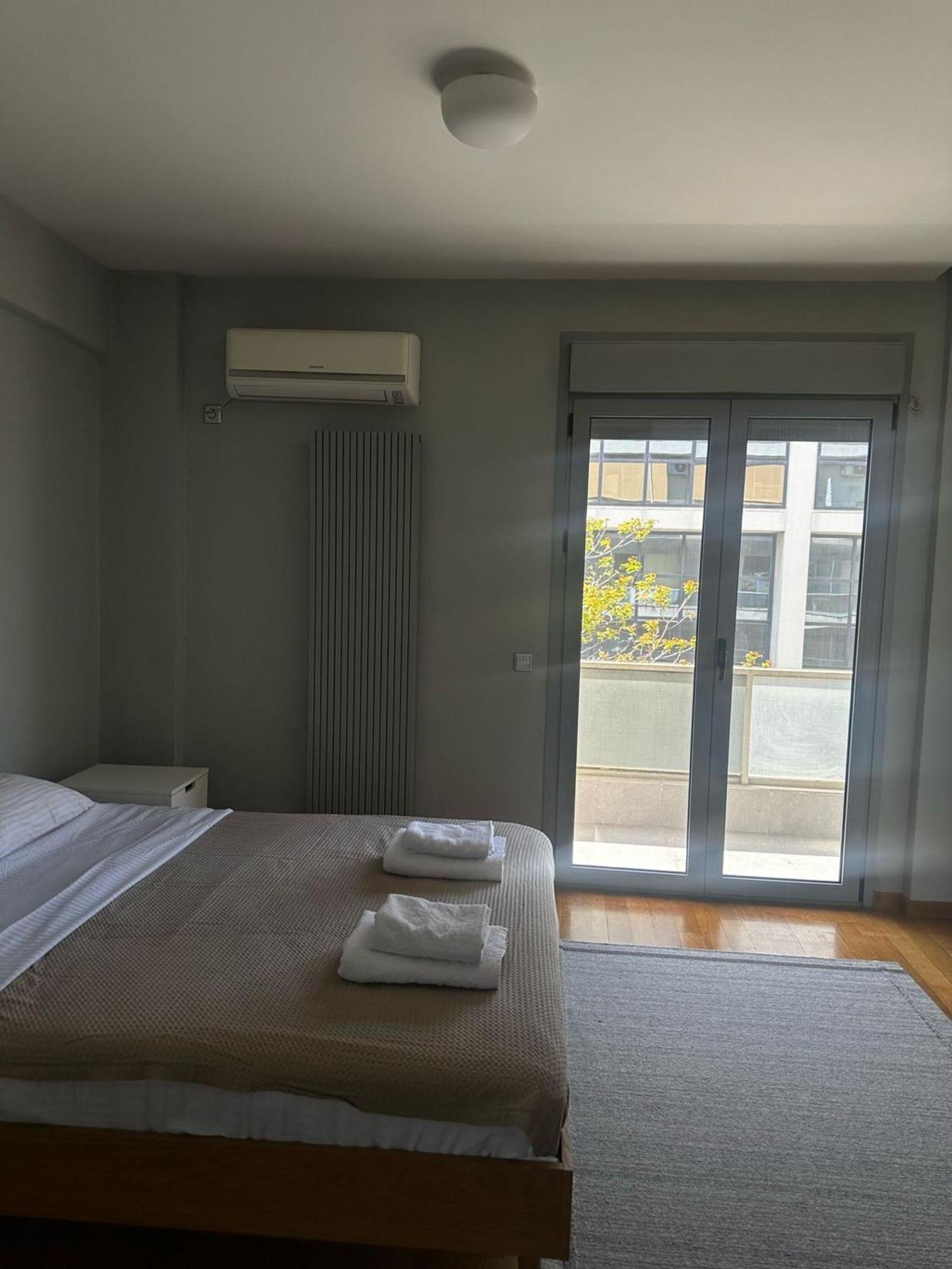 Spacious Stylish Flat At Acropolis Area! Atene Esterno foto